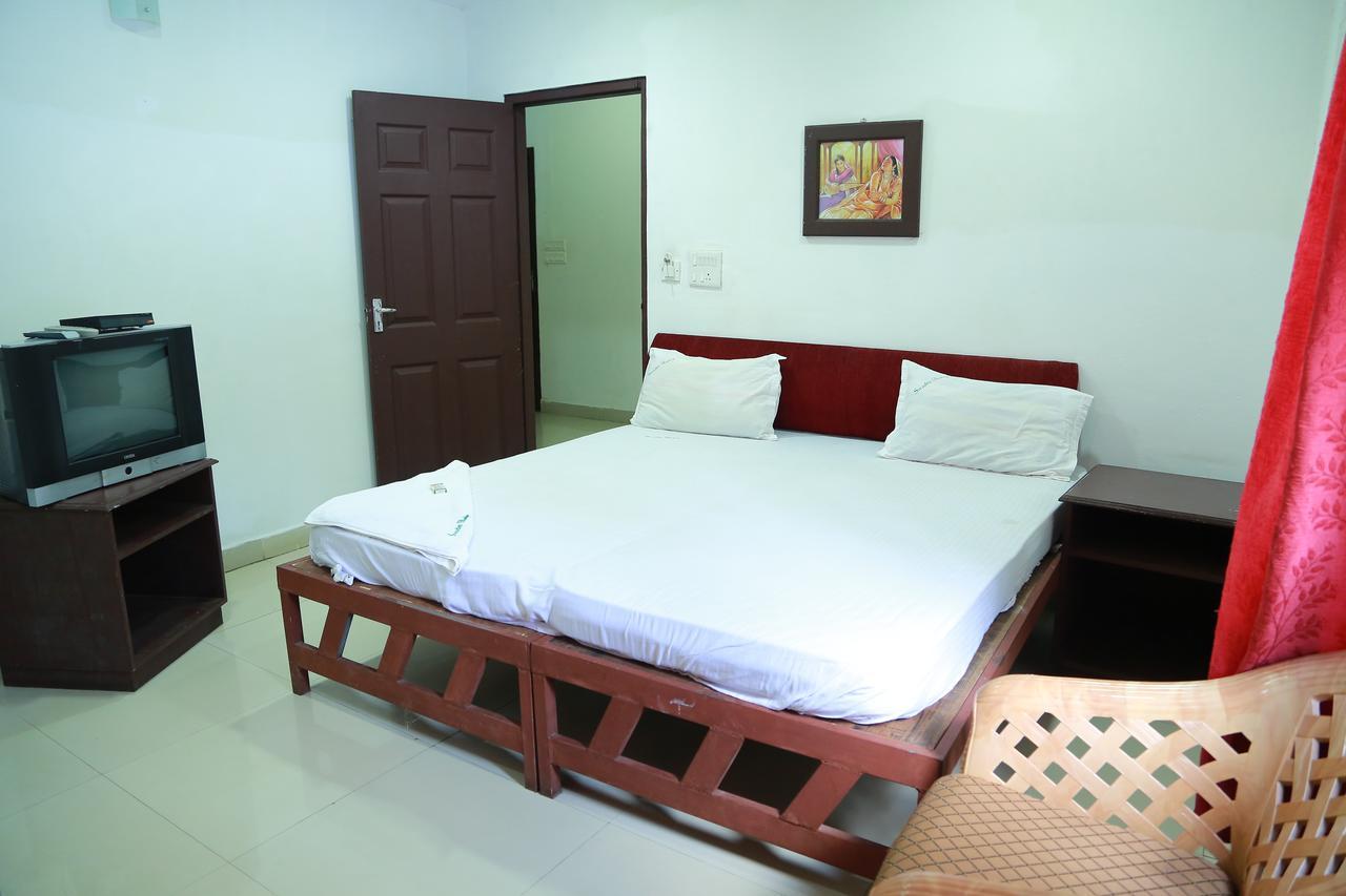 Swades Residency Hotel Cheruvalli Eksteriør billede
